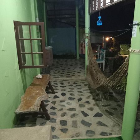 Hill Station Hostel At Chor Chaba Ko Kut Esterno foto